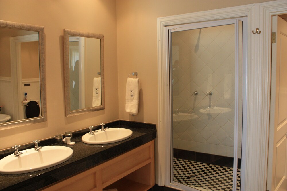 Bushman Sands Golf Lodge & Estate