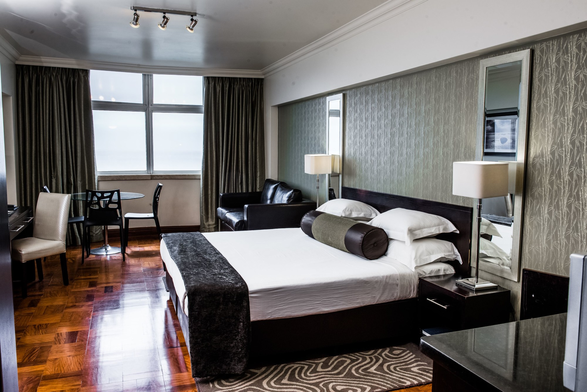 Belaire Hotel Suites