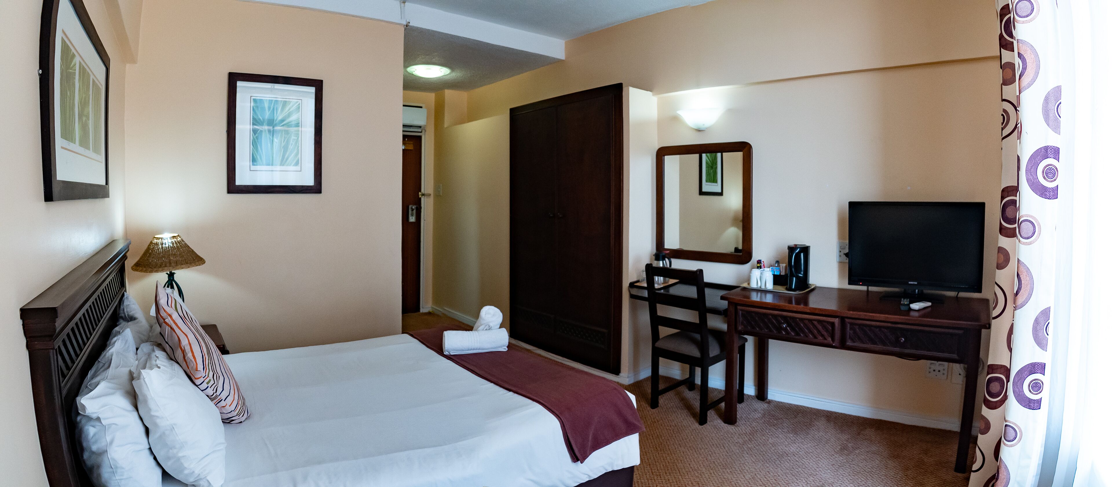 Gooderson Tropicana Hotel