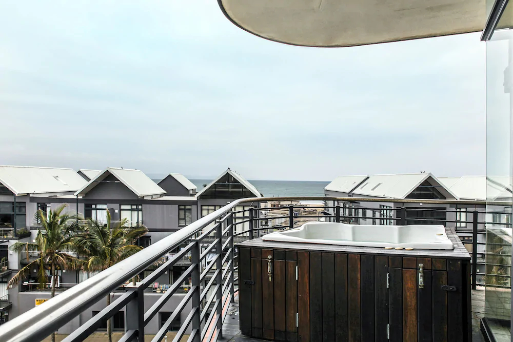 Point Waterfront Apartments