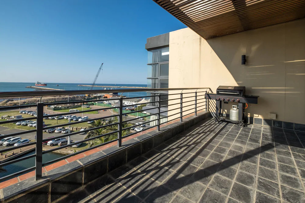 Point Waterfront Apartments