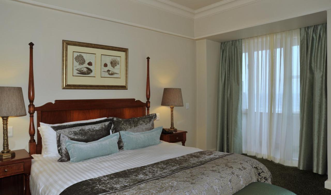 The Edward Hotel