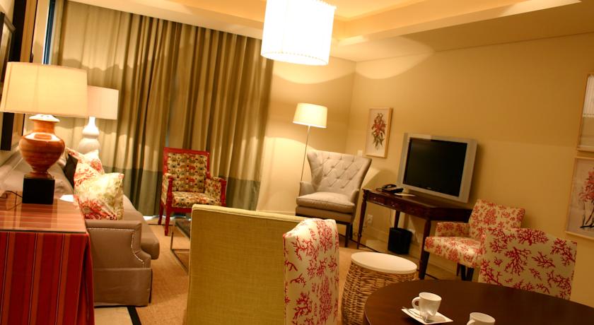 Aha Royal Palm Penthouse Suites
