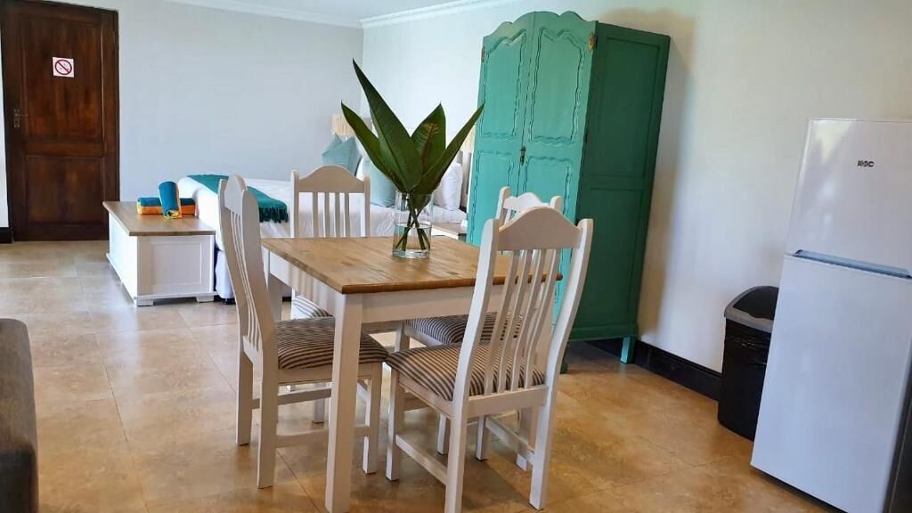 Dolphins Guest House