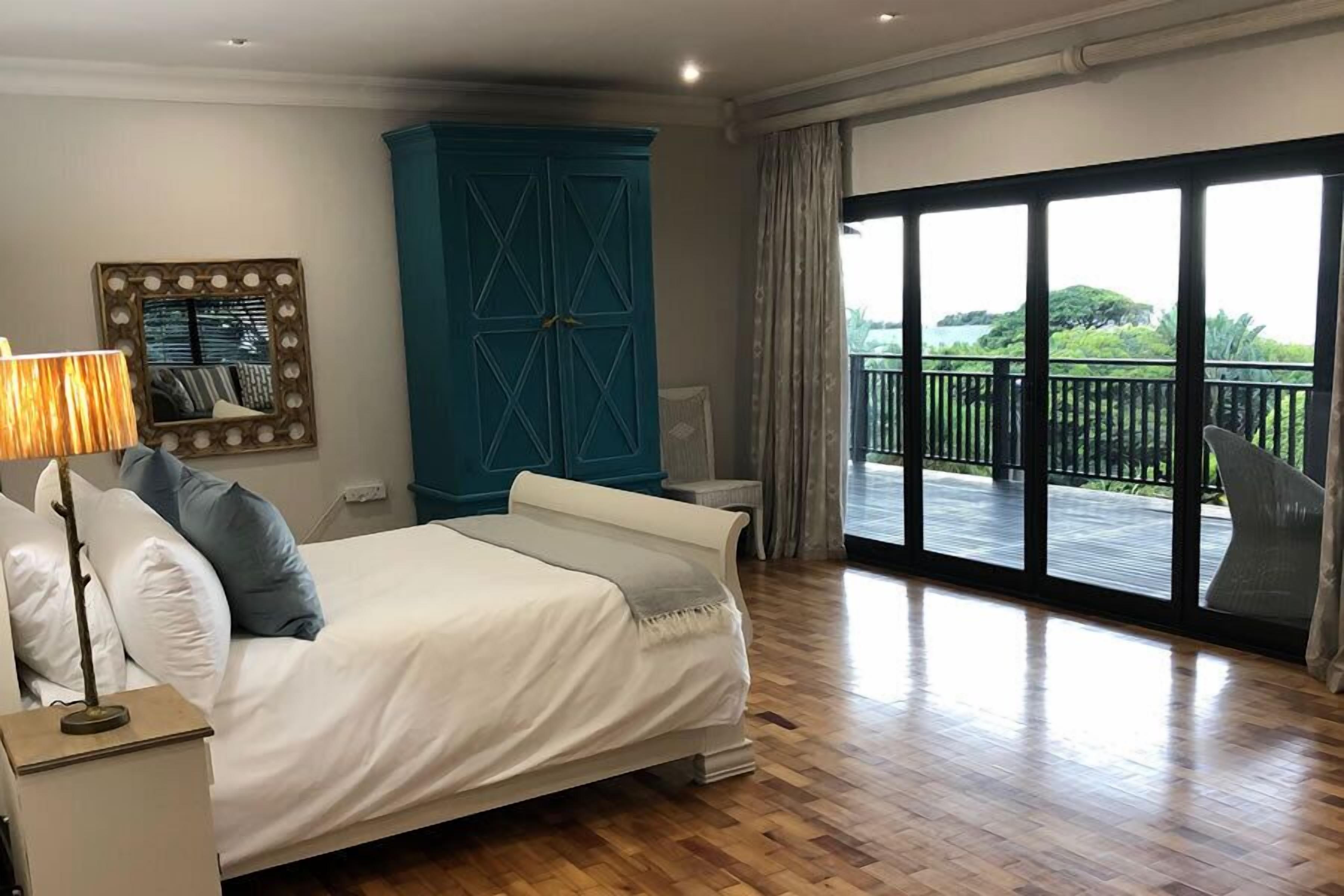 Dolphins Guest House