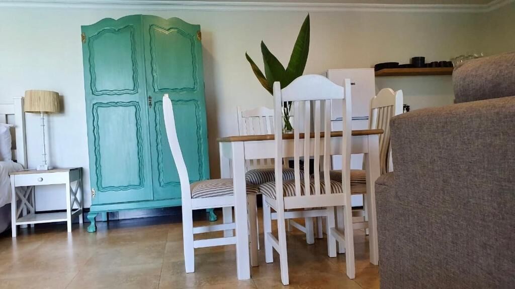 Dolphins Guest House