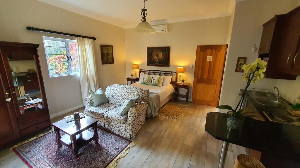 The Lazy Lizard Guesthouse