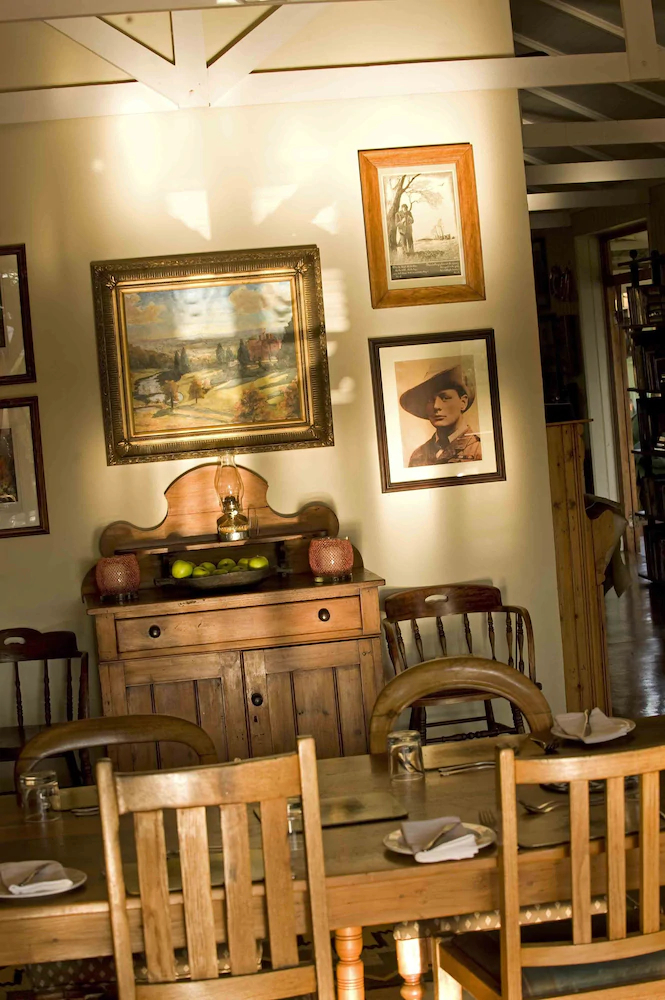 Three Tree Hill Lodge