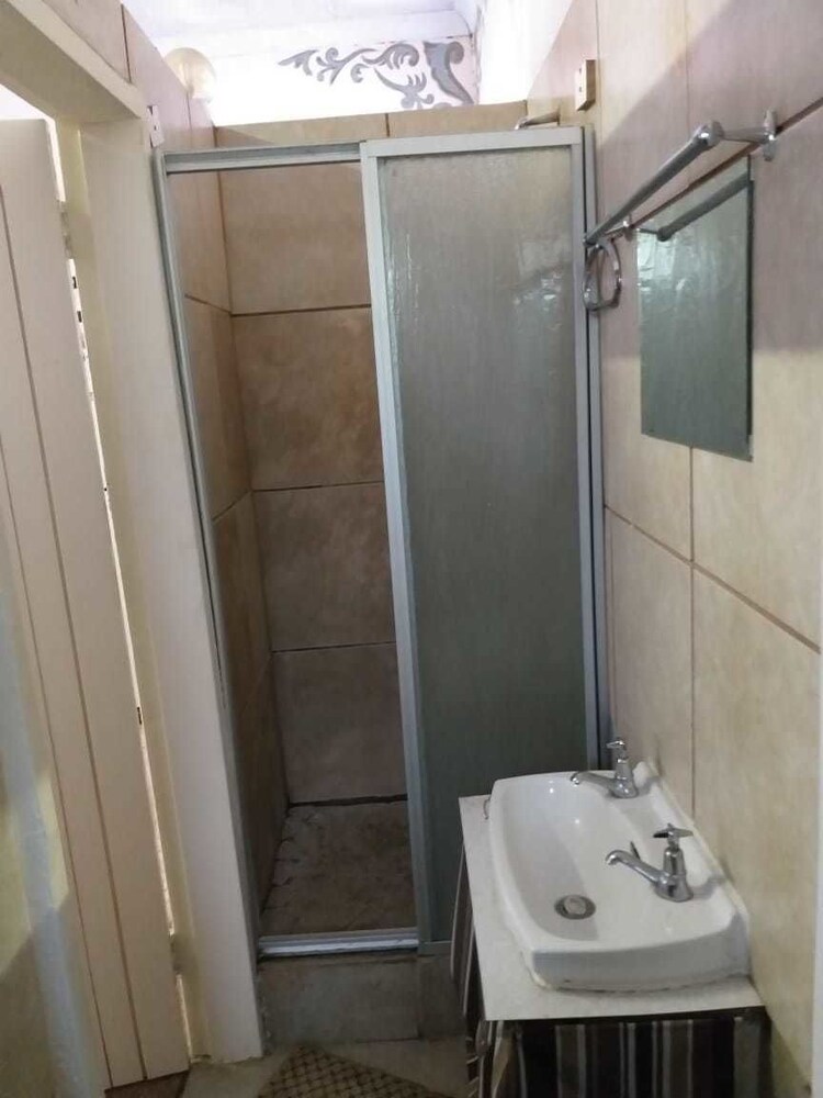 Utopia Guesthouse