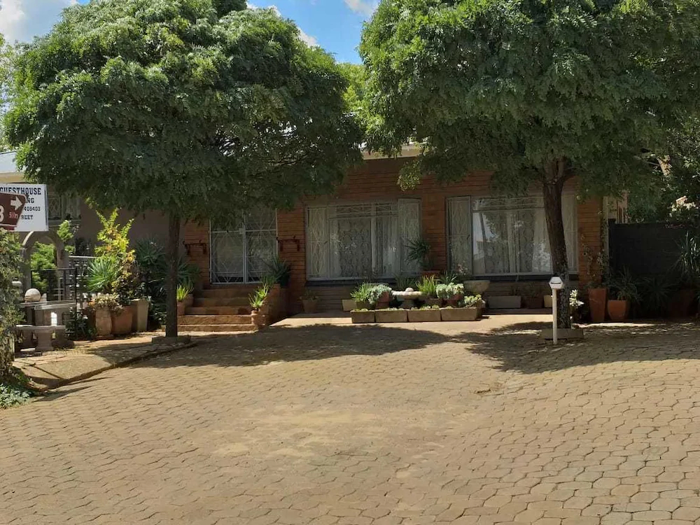 Utopia Guesthouse