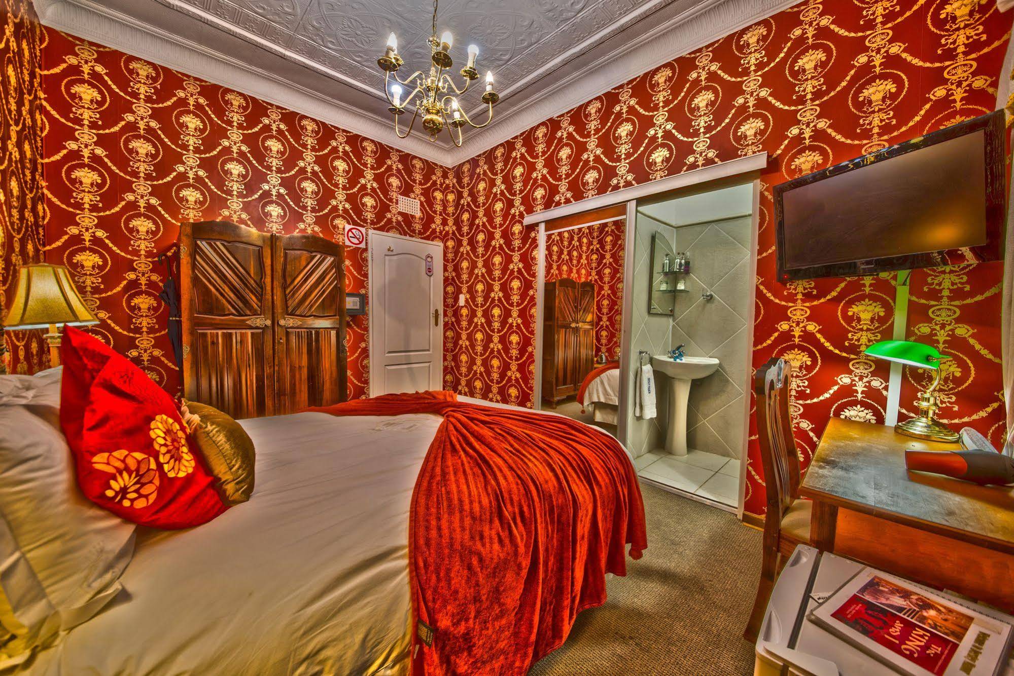 Dersley Manor