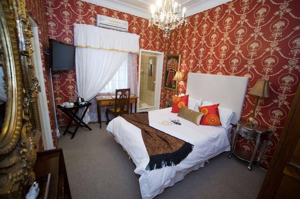 Dersley Manor