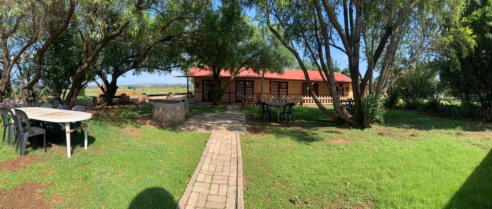 Eden Guest Farm