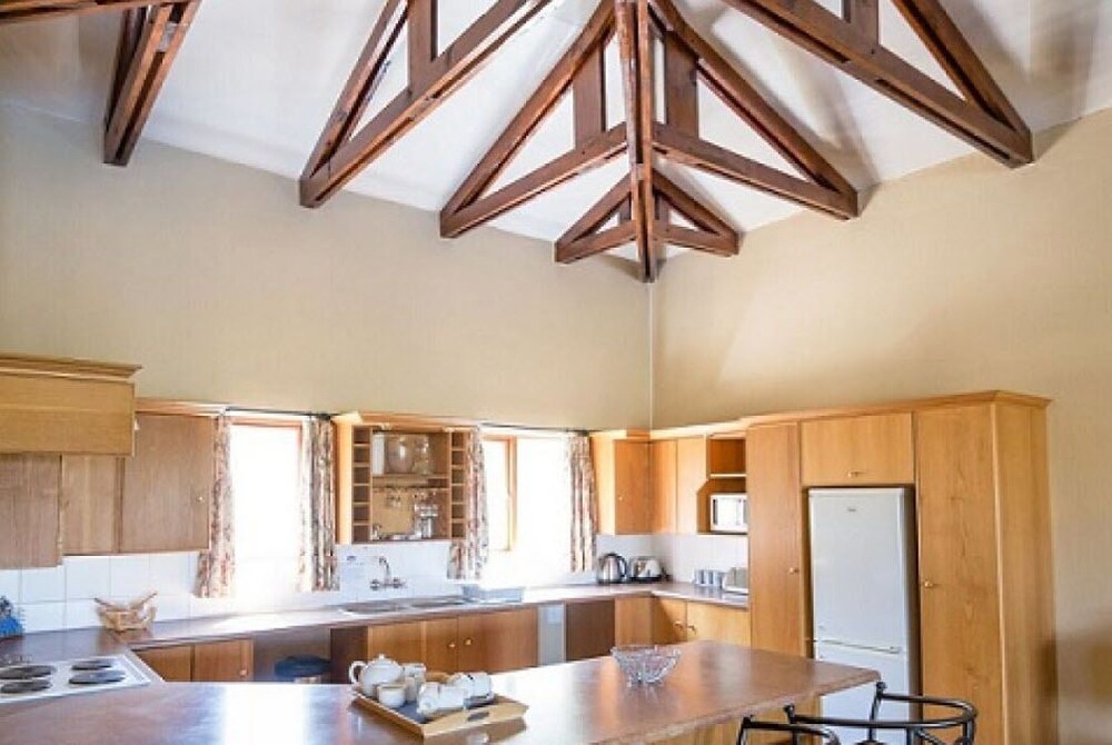 Connemara Close