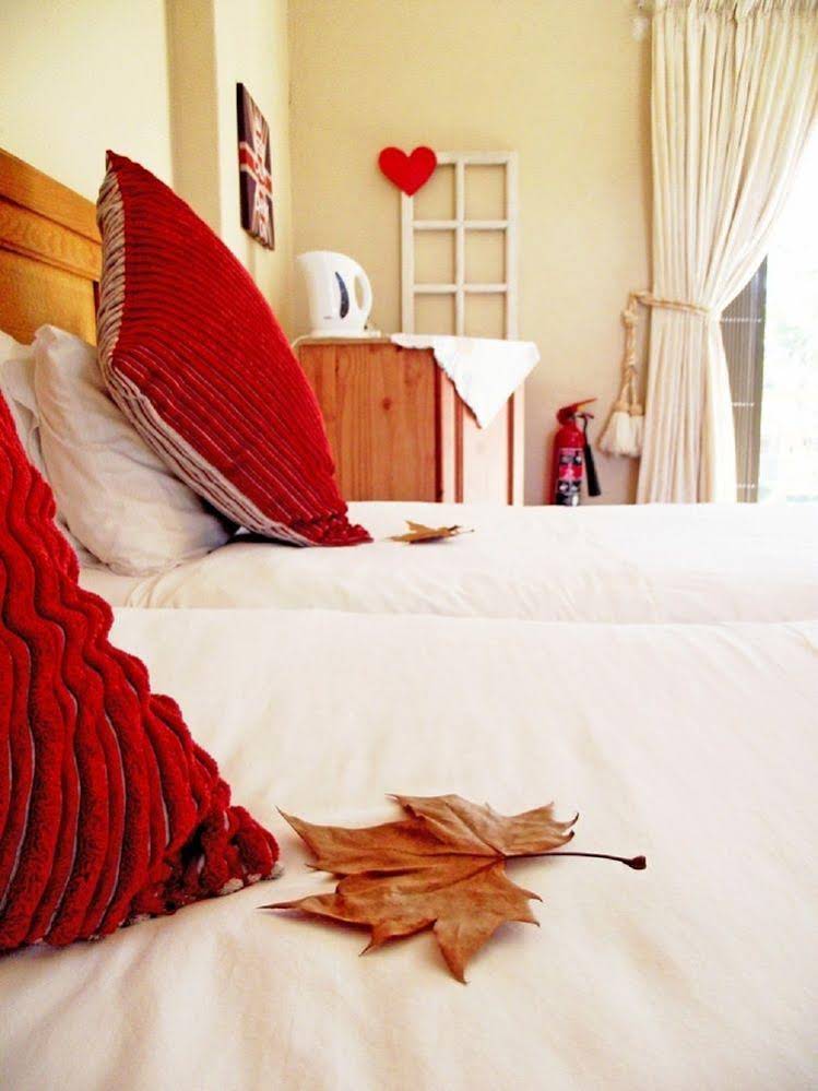 Autumn Breeze Manor & Lodge
