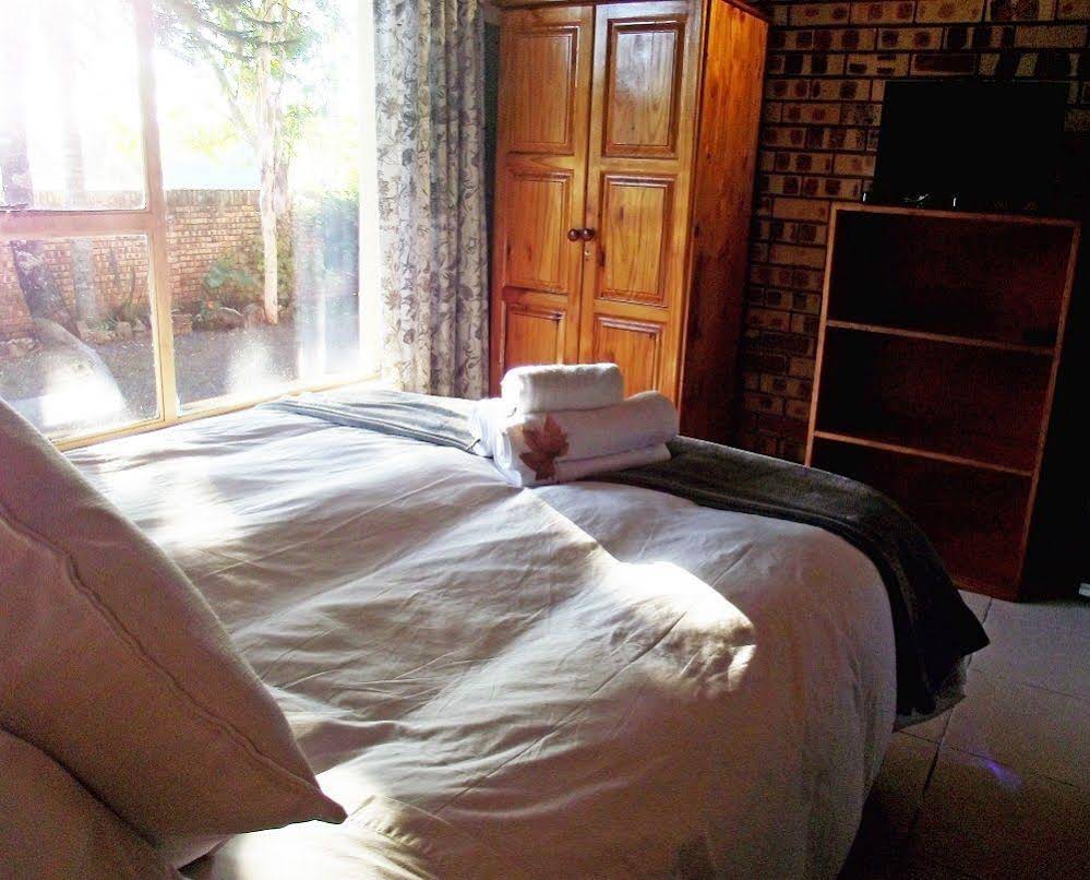 Autumn Breeze Manor & Lodge