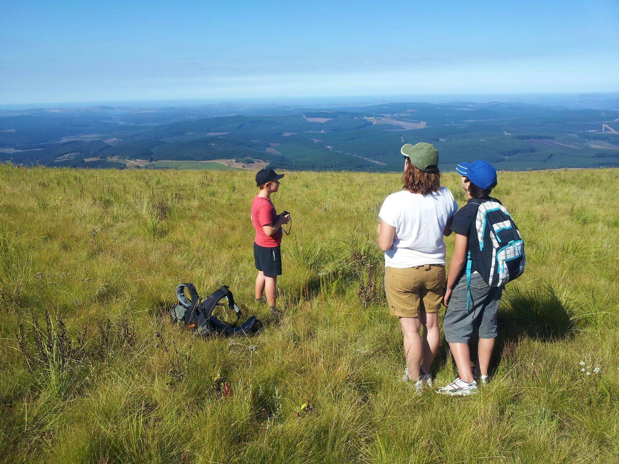 Thaba Tsweni Lodge & Safaris