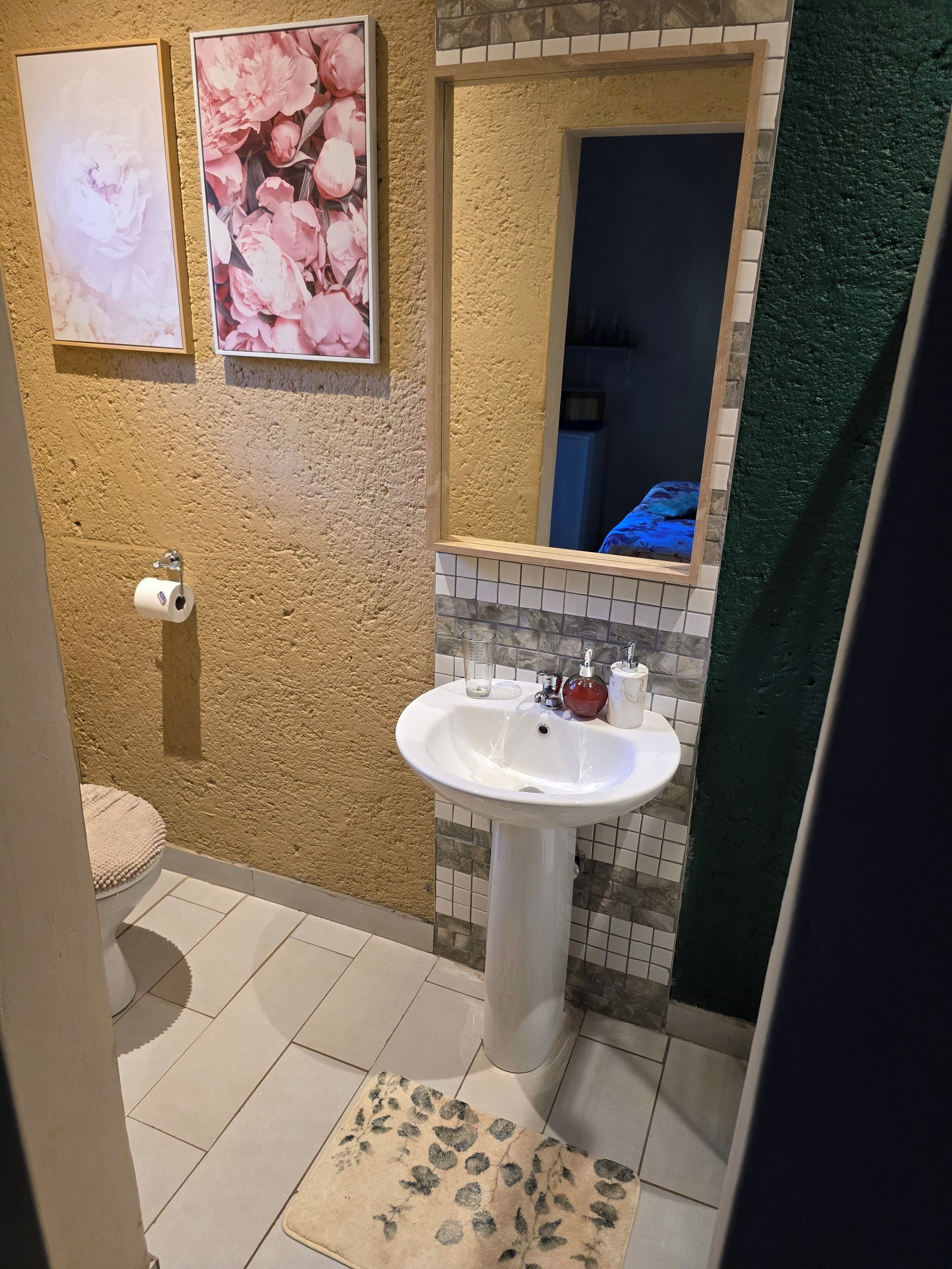 Flower Lane Guesthouse