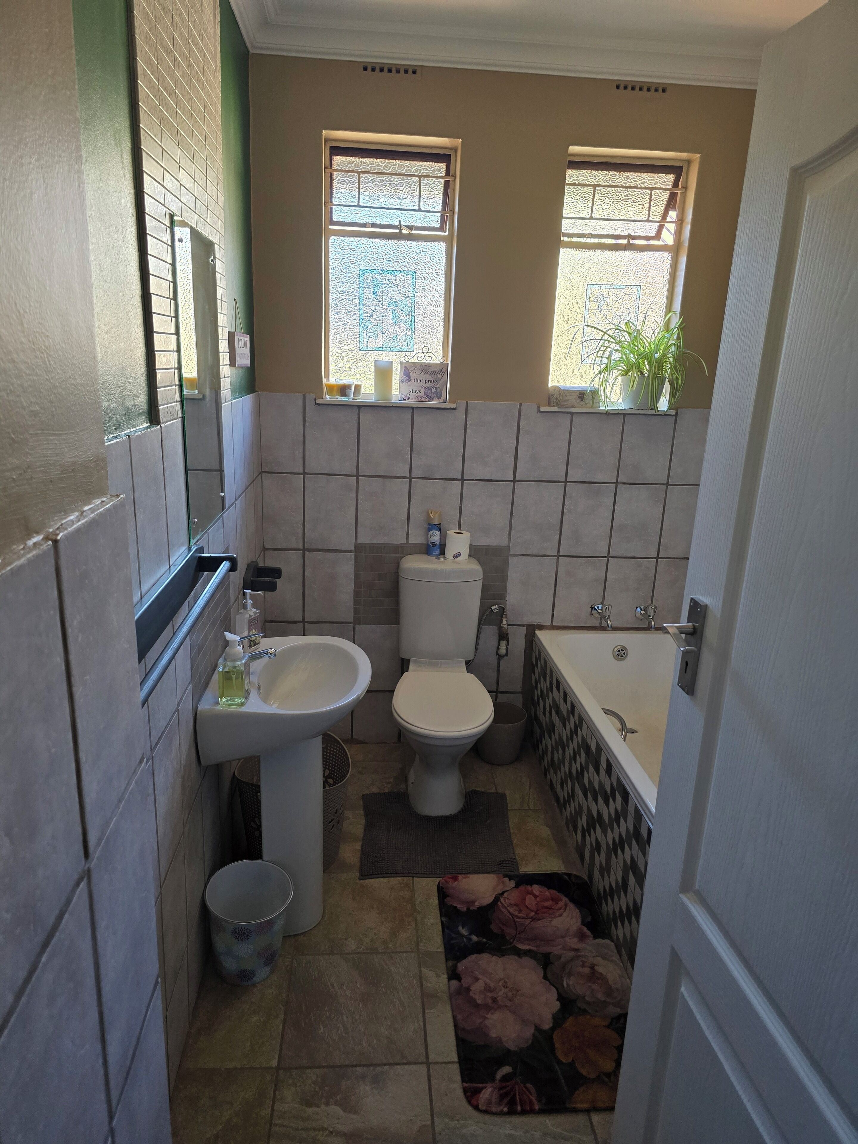 Flower Lane Guesthouse