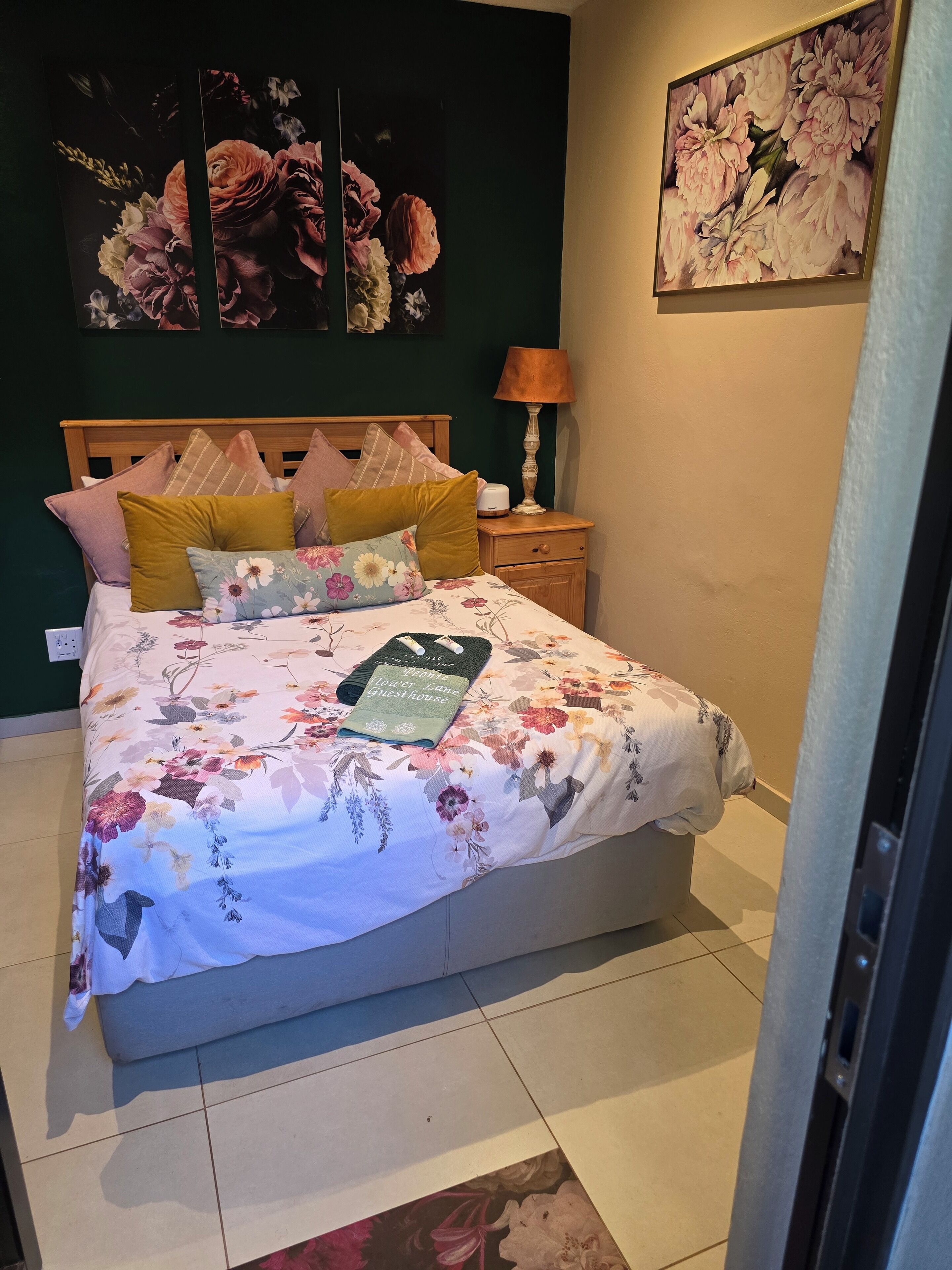 Flower Lane Guesthouse