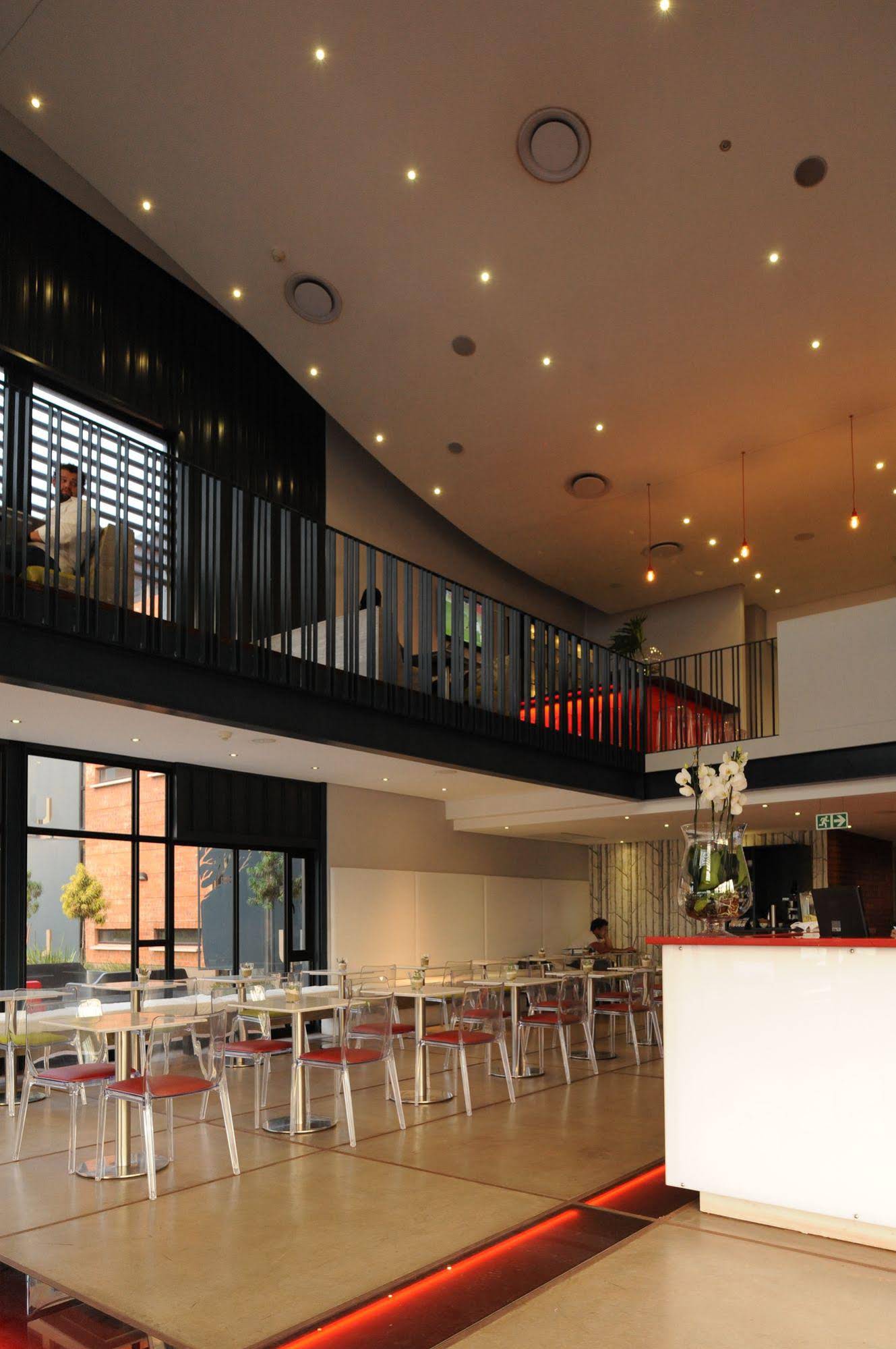 aha Kathu Hotel