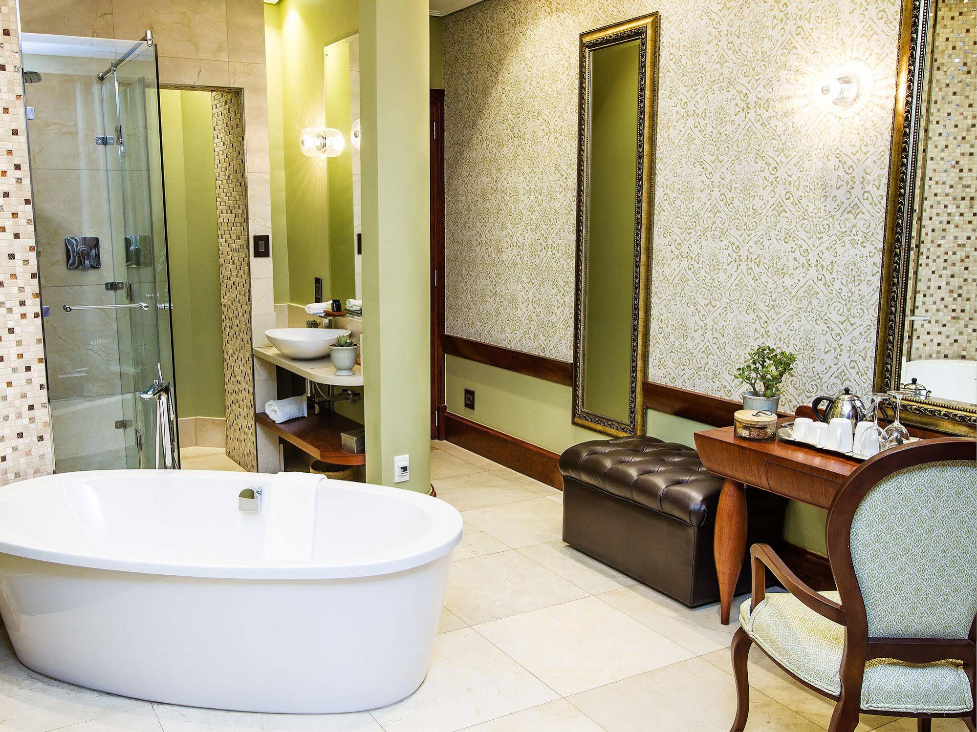 Kimberley Anne Small Luxury Hotel