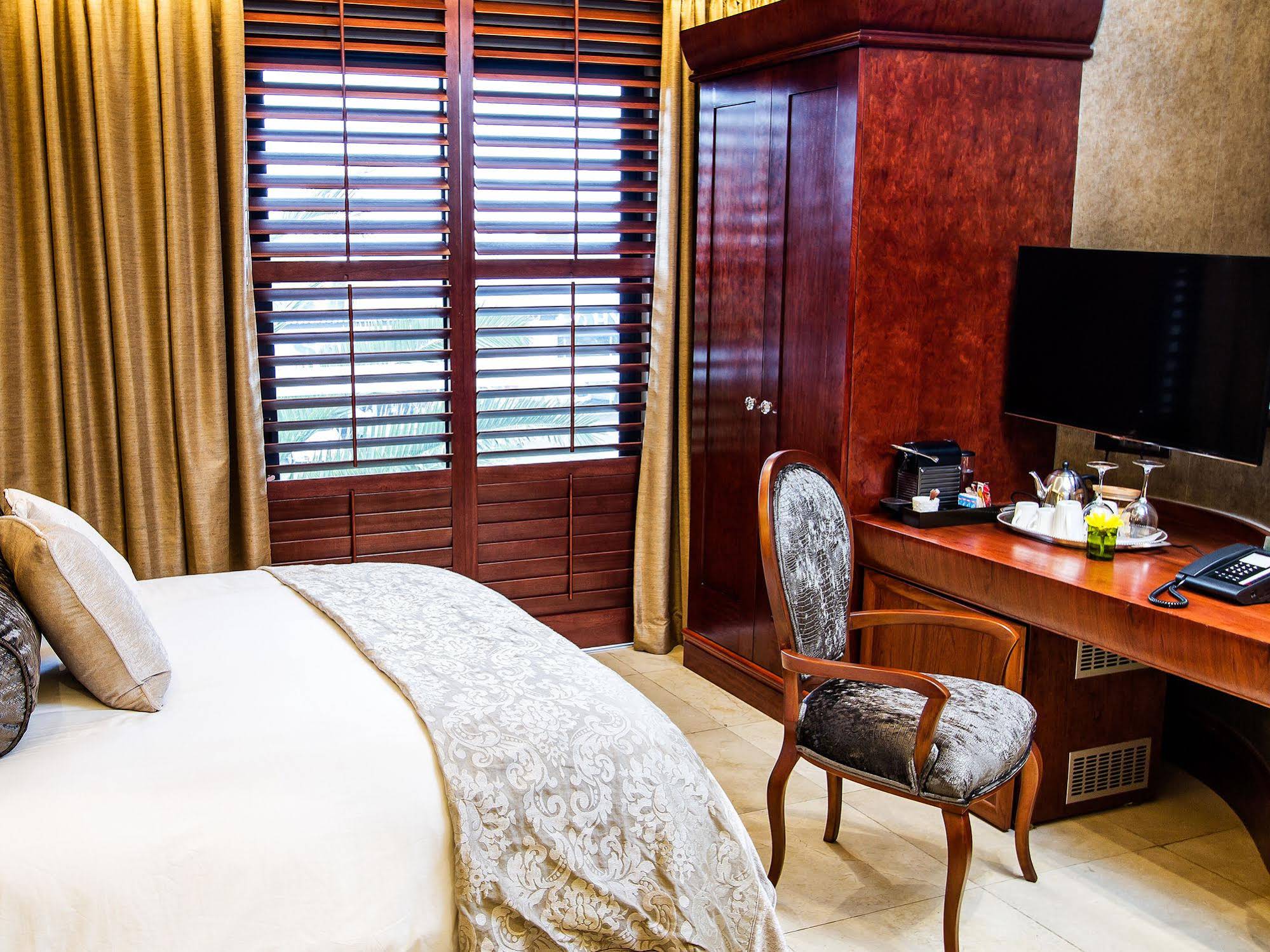 Kimberley Anne Small Luxury Hotel