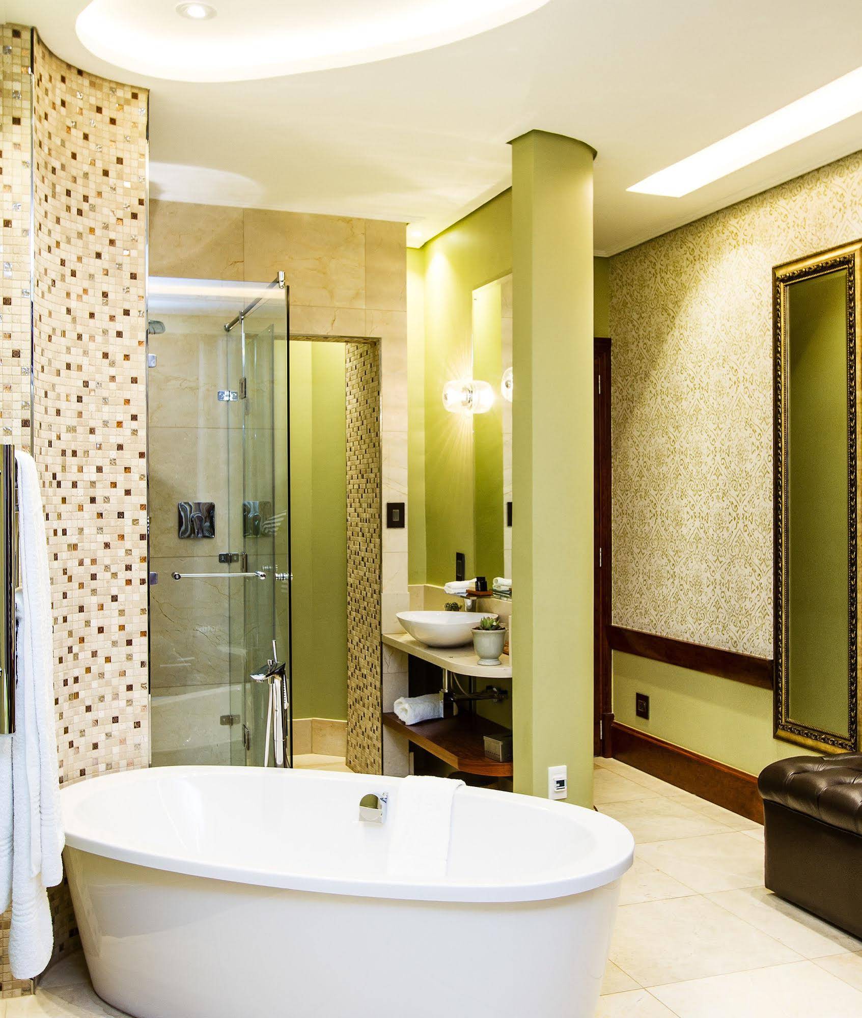 Kimberley Anne Small Luxury Hotel