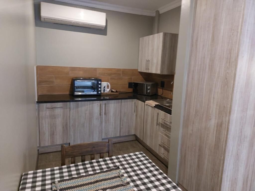 Wisteria Lane Guesthouse