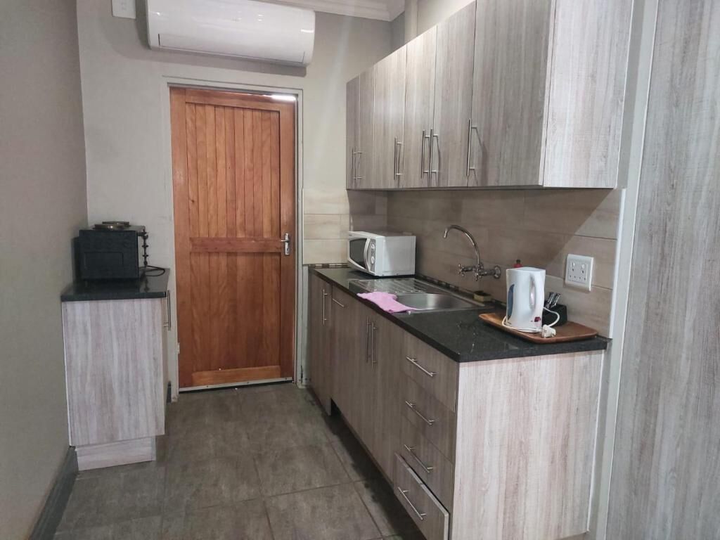 Wisteria Lane Guesthouse