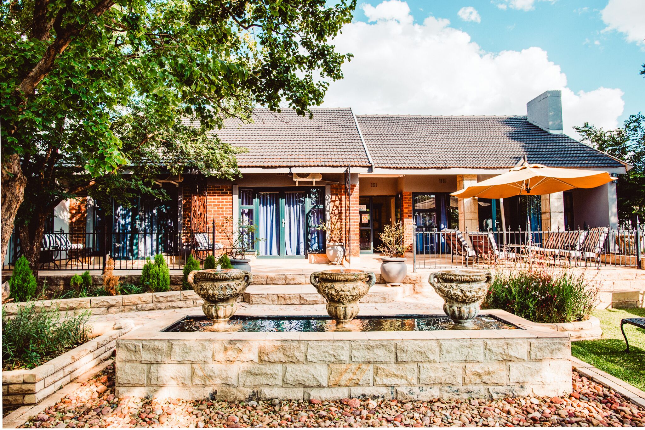 Le Grant Guesthouse And Conference Centre