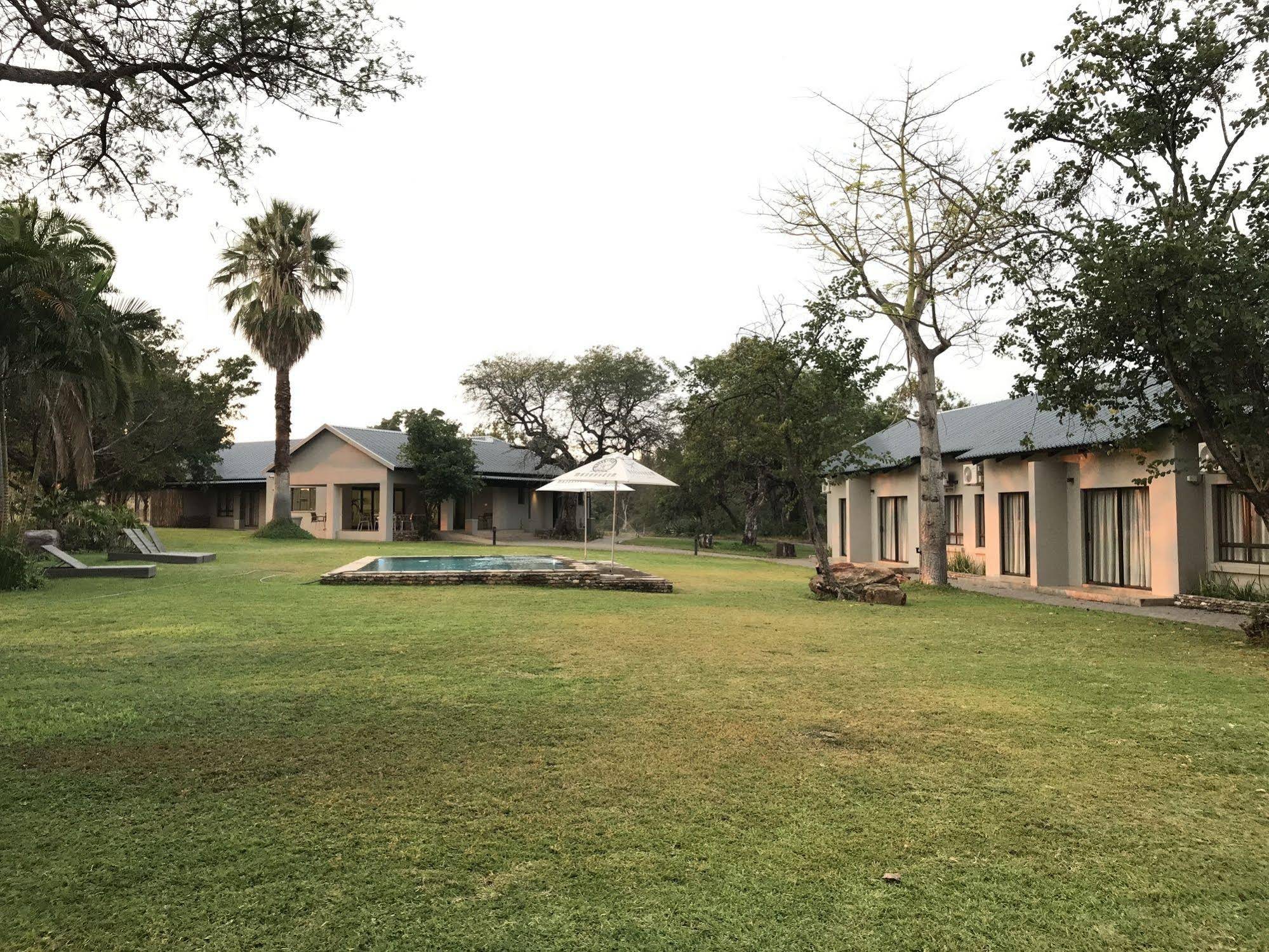 Hamiltons Lodge & Restaurant