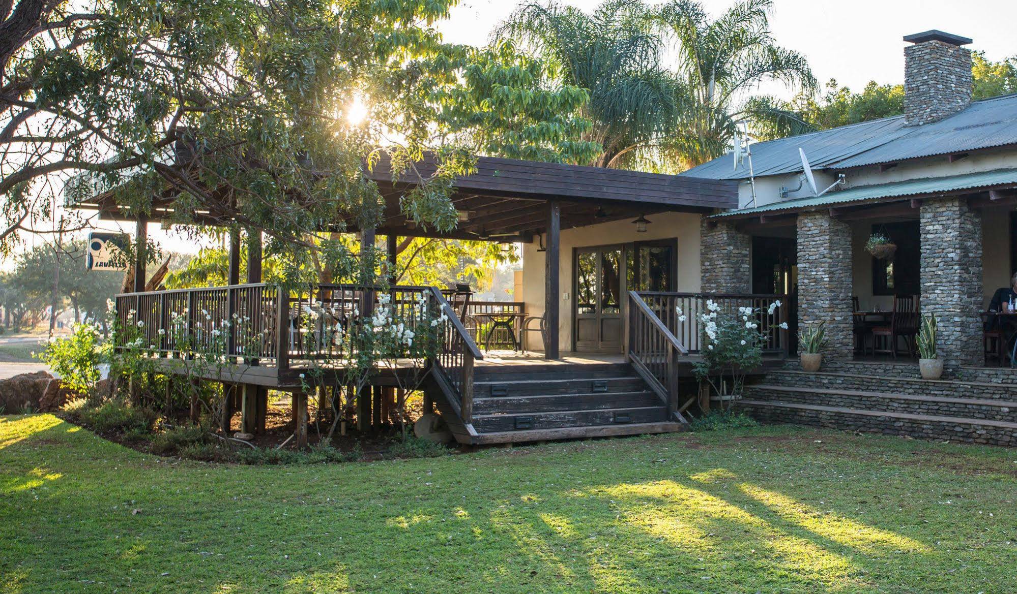 Hamiltons Lodge & Restaurant