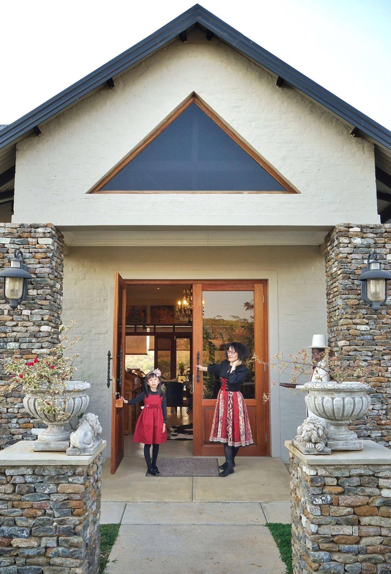 Kambaku River Lodge