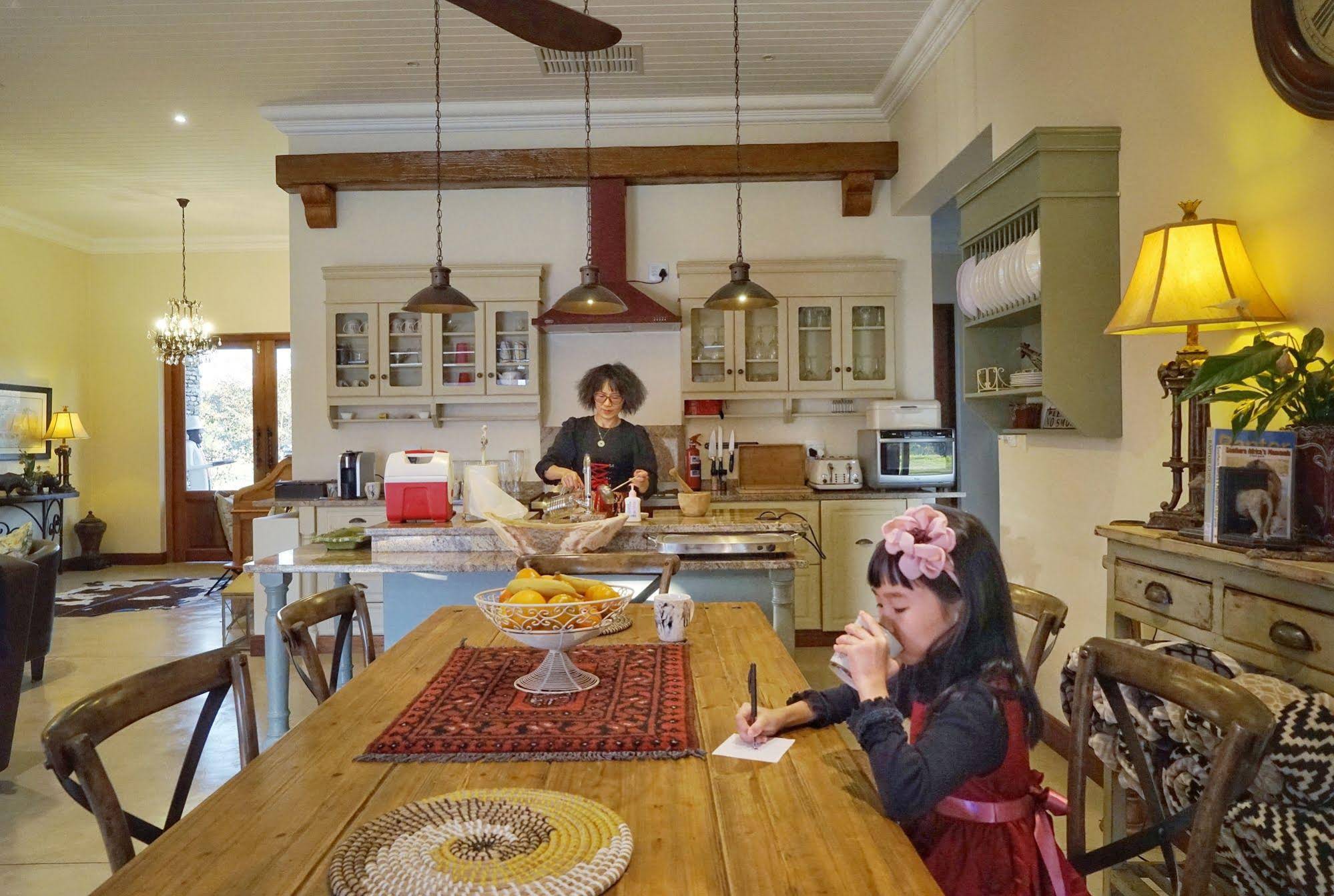 Kambaku River Lodge