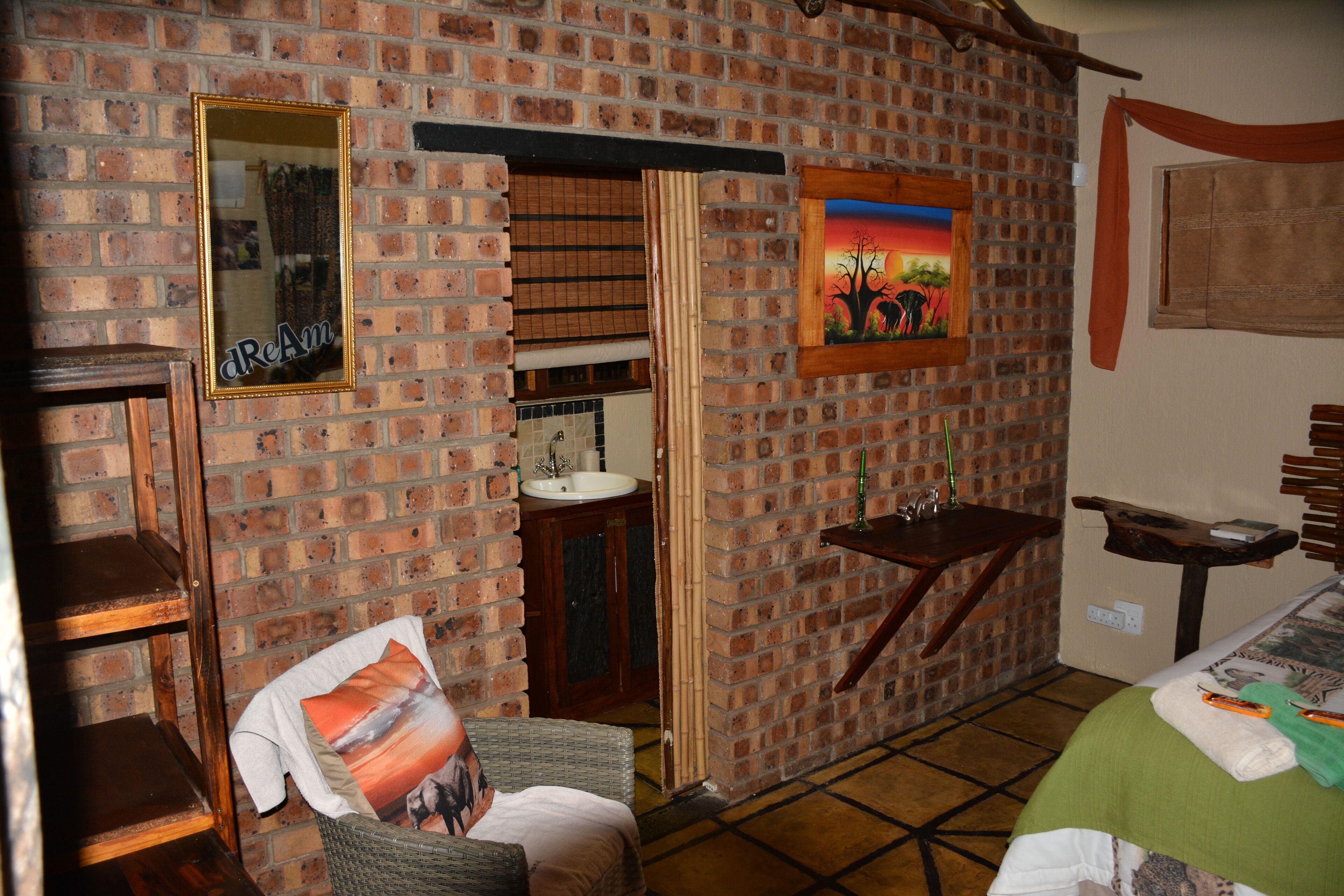 Bona Ngwenya Lodge