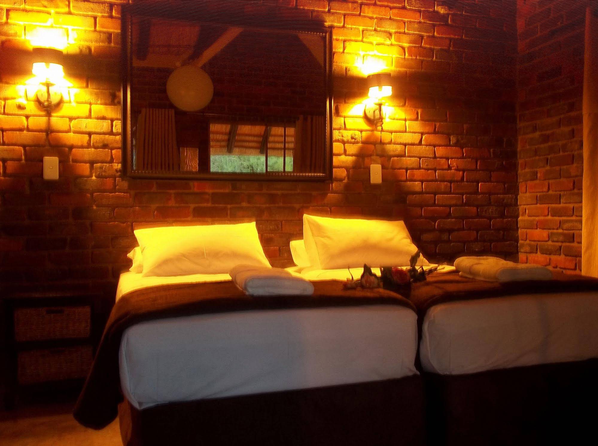 Phumula Kruger Lodge And Safaris