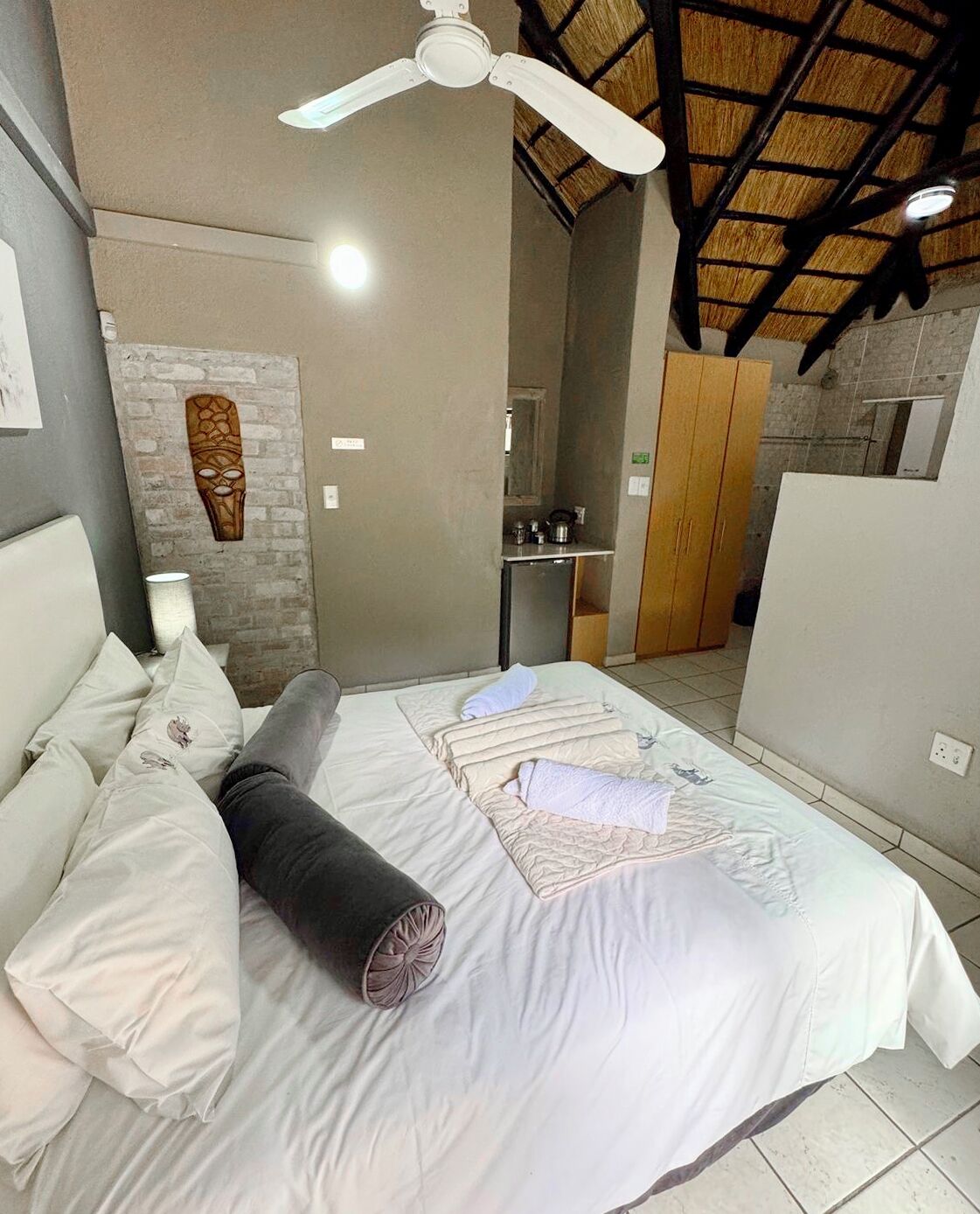 Singwe Private Safari Lodge