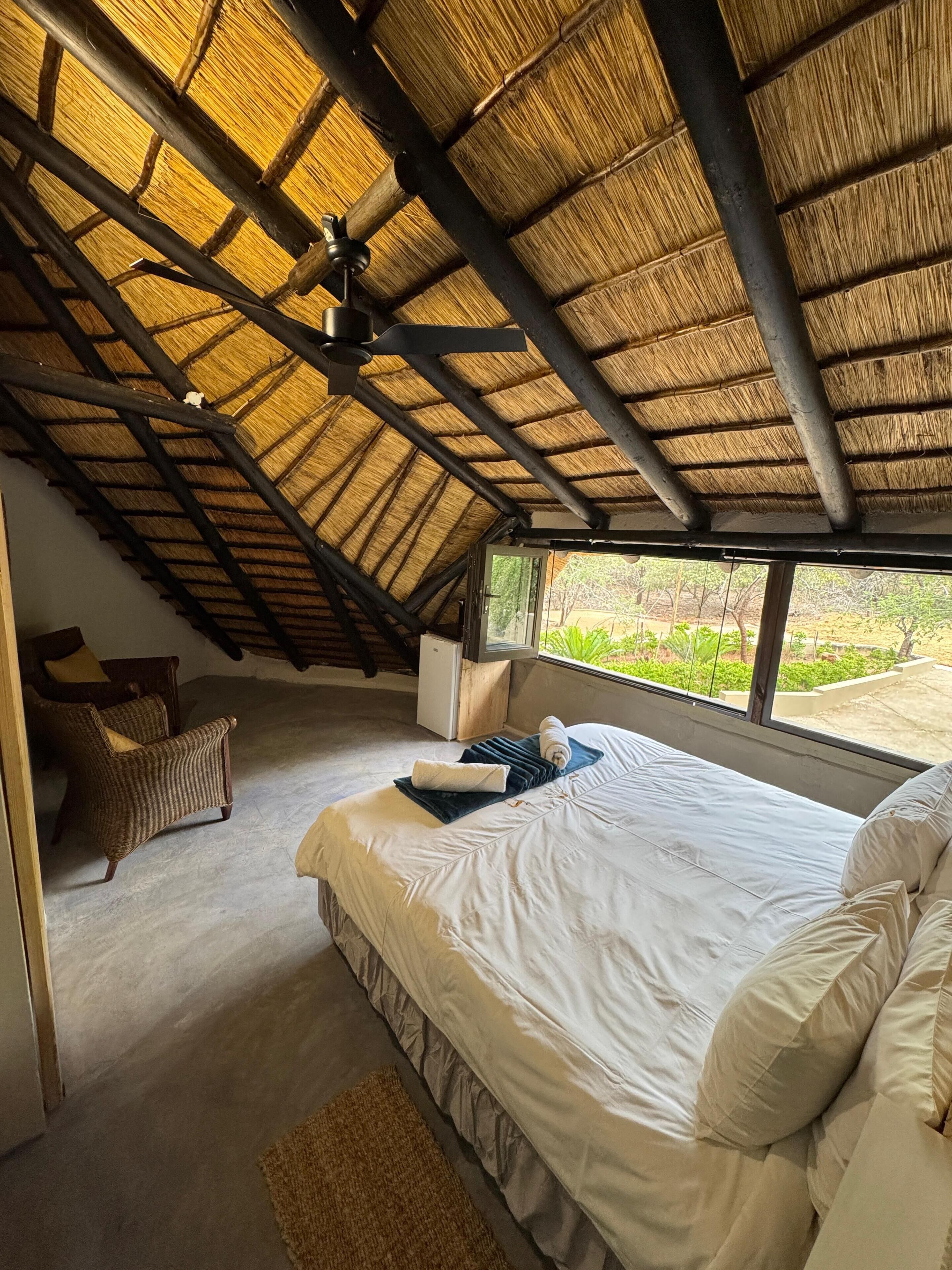 Singwe Private Safari Lodge
