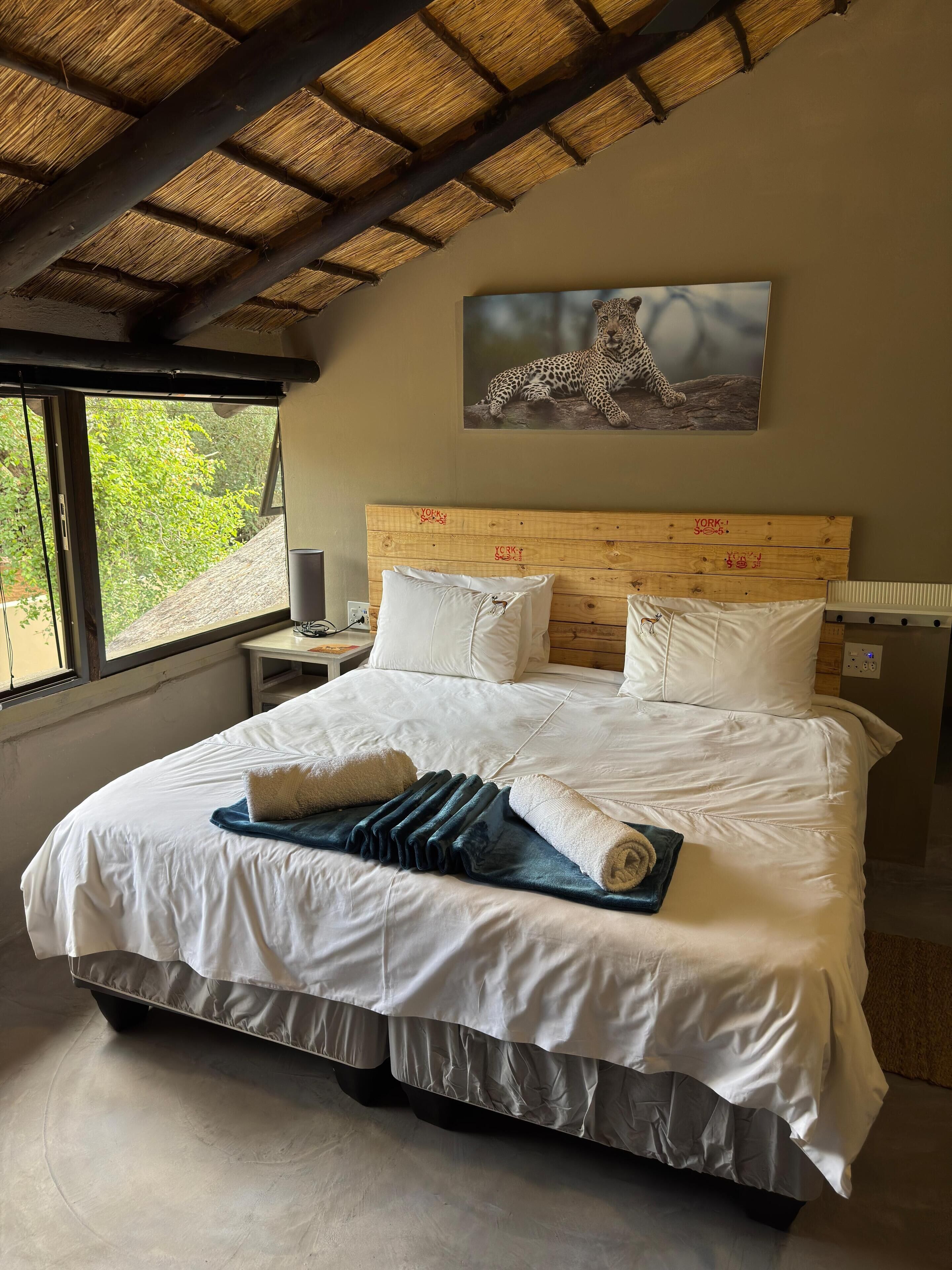 Singwe Private Safari Lodge