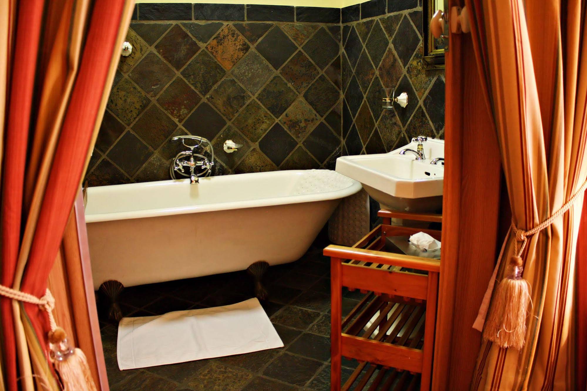 Oregon Place Guest House