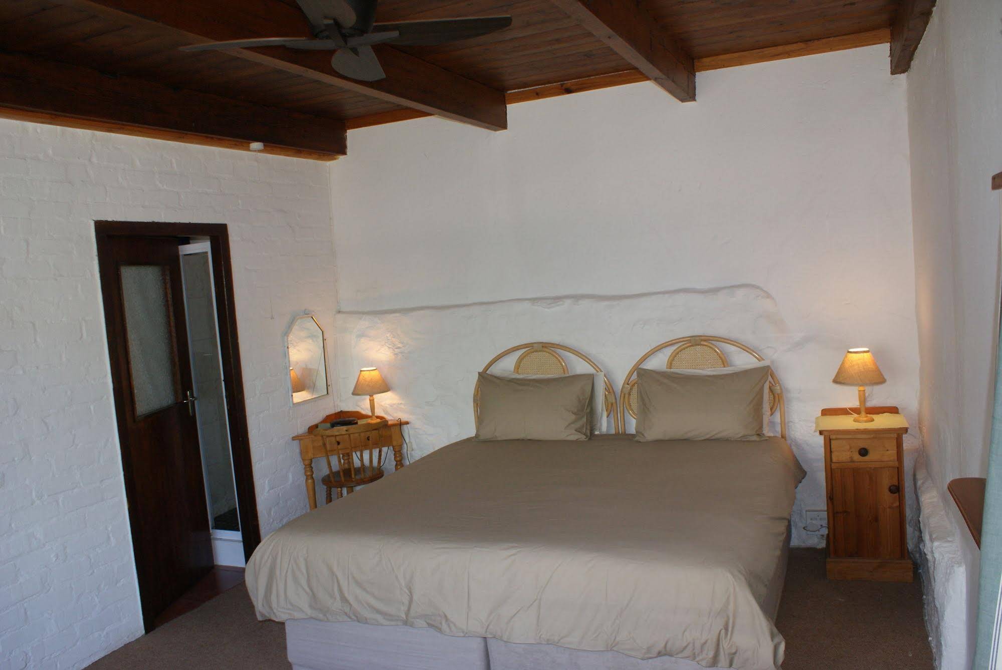 Koo Karoo Guest Lodge and Self Catering