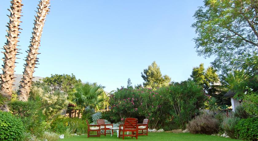 Mimosa Lodge