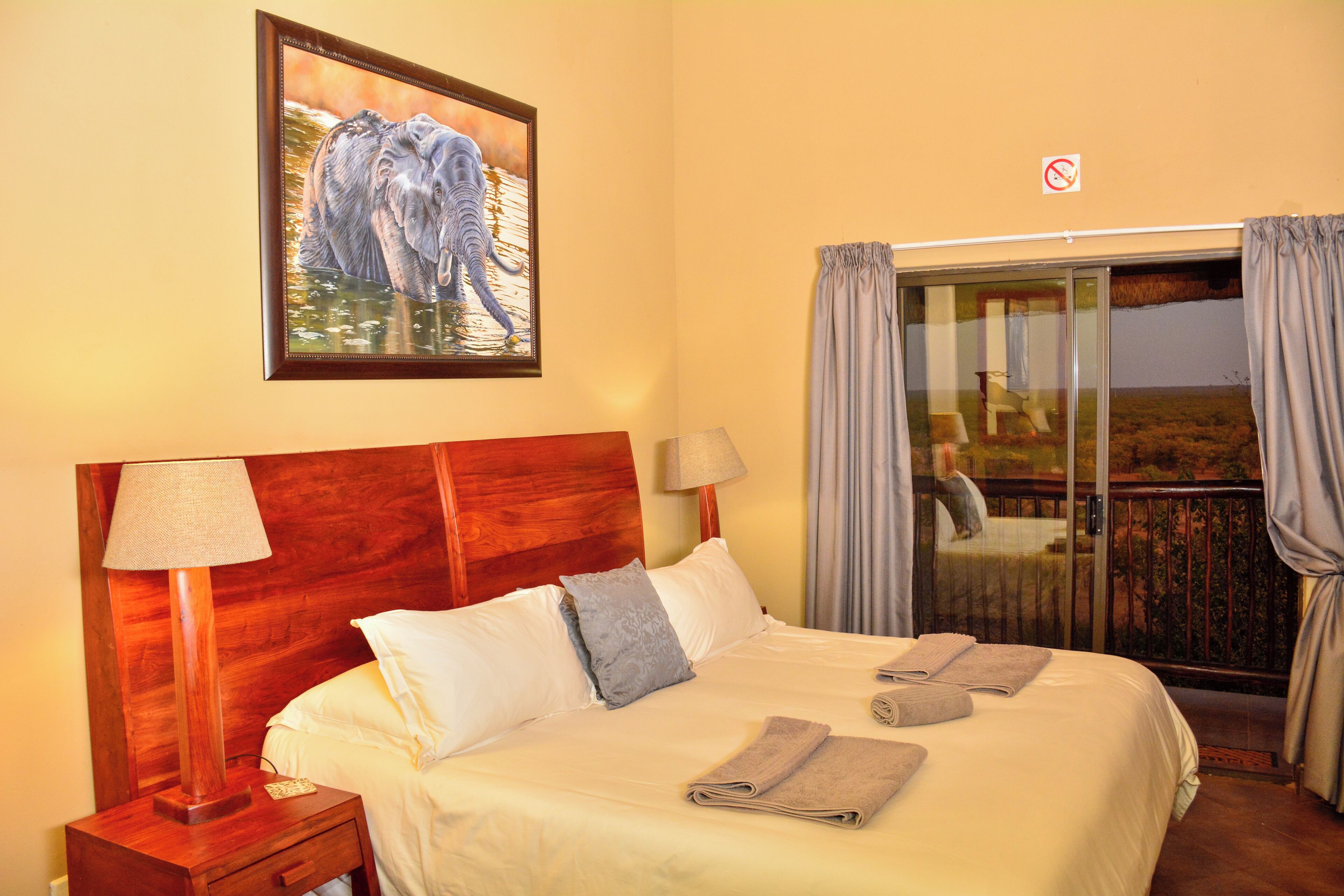 Lucca Lodge