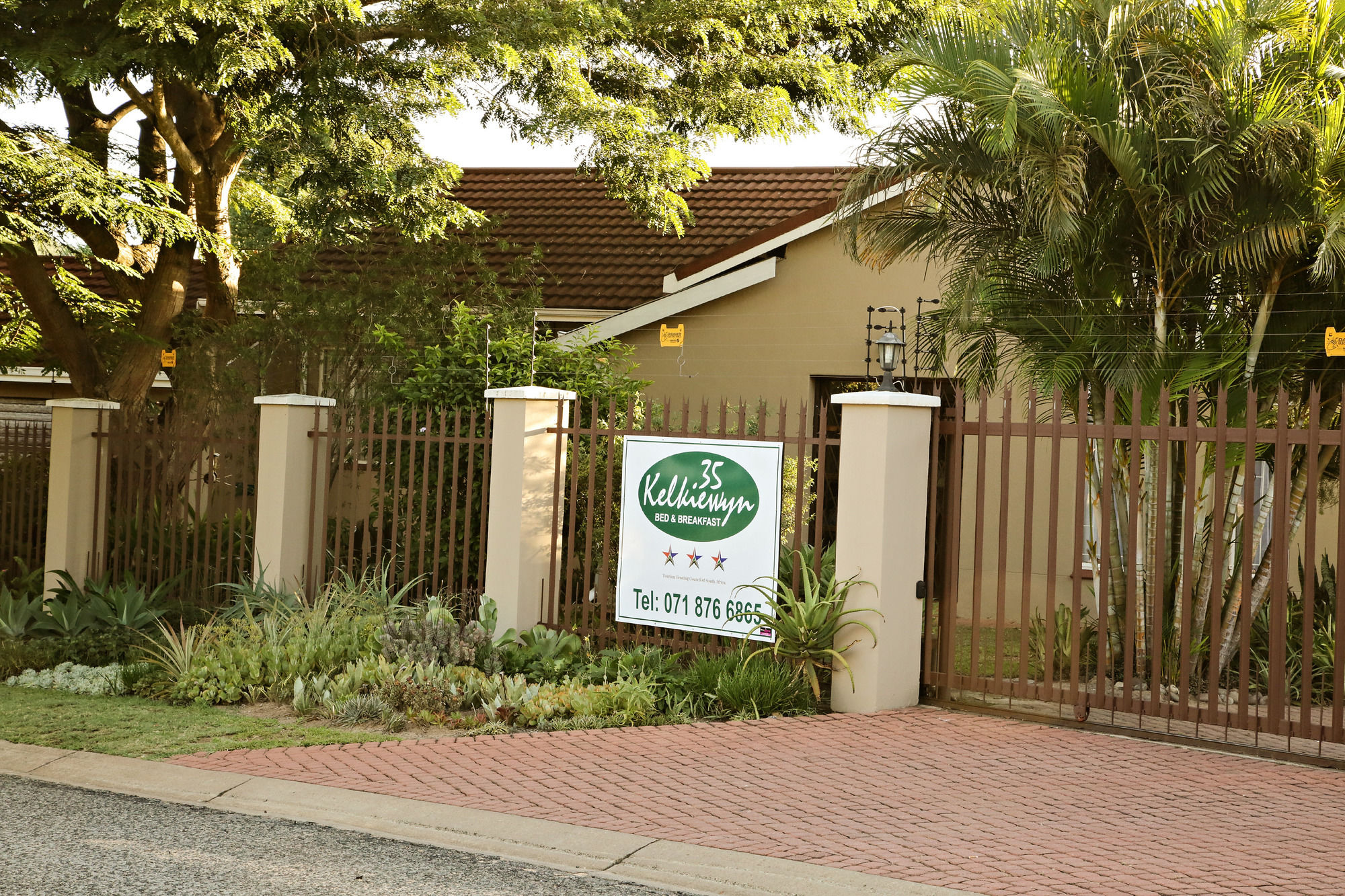 35 Kelkiewyn Bed & Breakfast