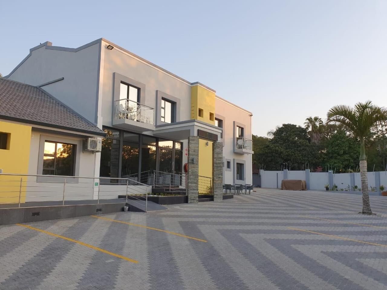 Aqua Stone Guest House