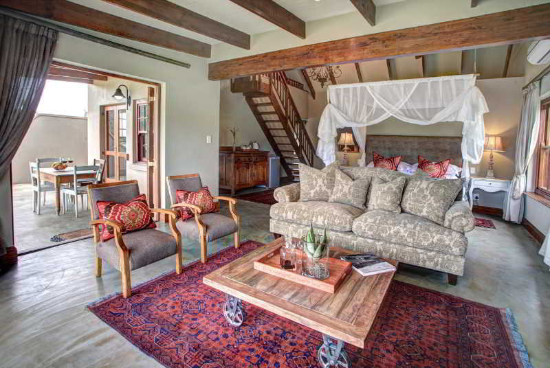 Madi Madi Karoo Safari Lodge