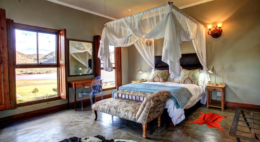 Madi Madi Karoo Safari Lodge