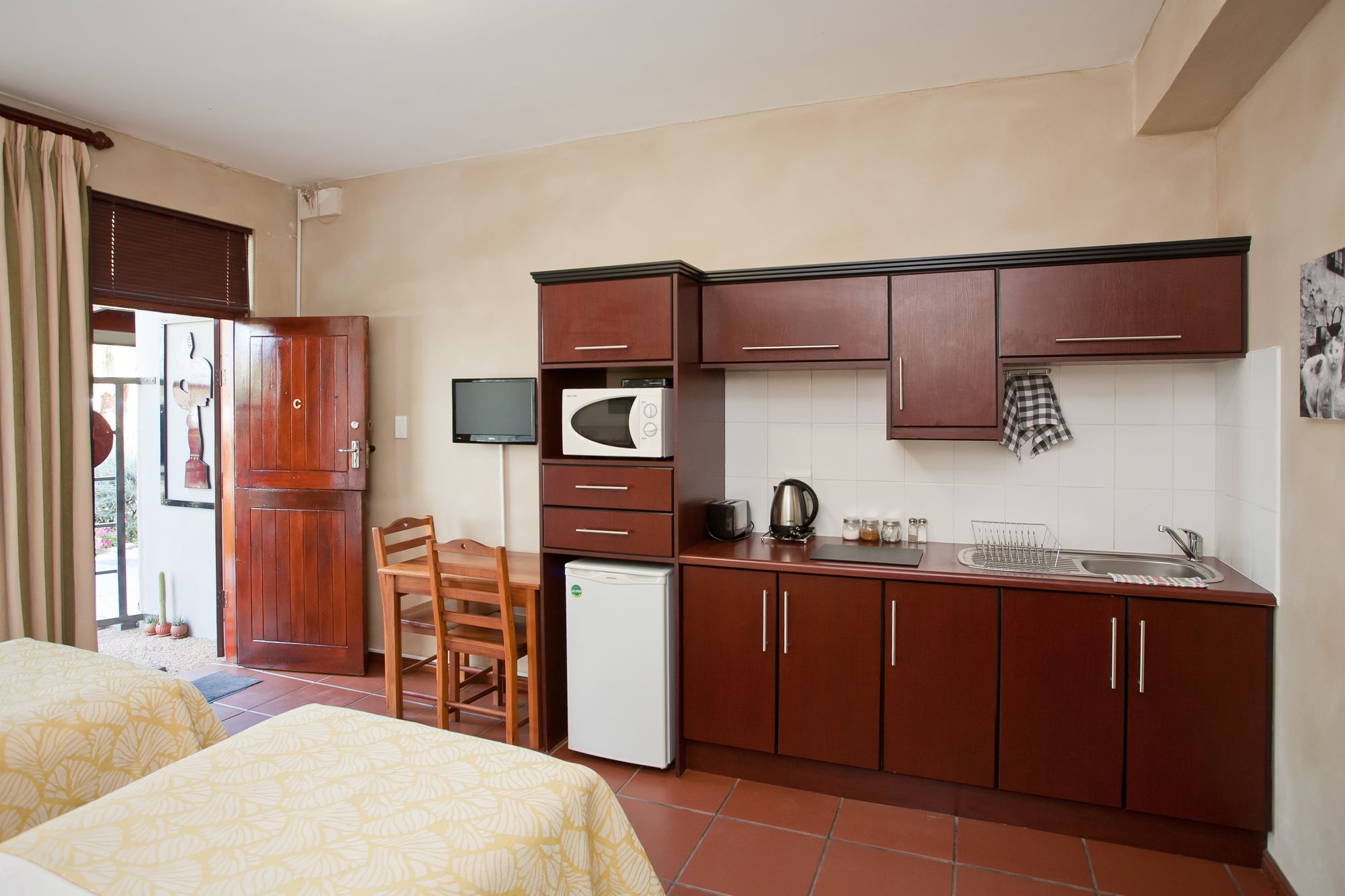 Miles B&B Guest House