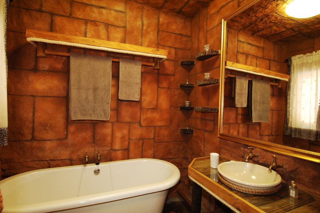 Kaia Tani Guest House